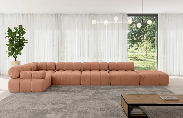 Bezug: Samt, Farbe: Apricot - Monolith 61, Stellvariante: Ottomane Links, Stoffbeschreibung: MONOLITH: Wasserabweisender und leicht zu reinigender Möbelstoff, scheuerfest (100.000 Martindale-Zyklen) lichtecht (5) und pillingarm (4-5), aus 100 % PES, Gewicht 330 g/m2 ±5 %, Materialzusammensetzung: 100% Polyseter, Pilling Resistenz: 4, Abriebfestigkeit: 5, Scheuerbeständigkeit: 100000 Martindale-Zyklen, Zimmer: Wohnzimmer, Tiefe: 190 cm, Breite: 475 cm, Höhe: 70 cm, Anzahl der Sitzflächen: 7, Sitzfüllung: Wellenfeder, Art der Rückenkissen: Rückenlehne - feste, Annzahl der Sitzkissen: 5, Breite der Ottomane: 95 cm, Tiefe der Ottomane: 190 cm, Tiefe der Sitzfläche: 65 cm, Sitzhöhe: 40 cm, Schlaffunktion: Ohne Schlaffunktion - 1