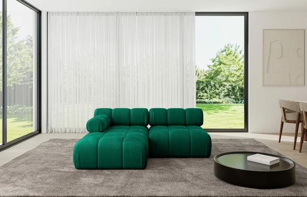 Bezug: Samt, Farbe: Dunkelgrün - Monolith 37, Stellvariante: Ottomane Links, Stoffbeschreibung: MONOLITH: Wasserabweisender und leicht zu reinigender Möbelstoff, scheuerfest (100.000 Martindale-Zyklen) lichtecht (5) und pillingarm (4-5), aus 100 % PES, Gewicht 330 g/m2 ±5 %, Materialzusammensetzung: 100% Polyseter, Pilling Resistenz: 4, Abriebfestigkeit: 5, Scheuerbeständigkeit: 100000 Martindale-Zyklen, Zimmer: Wohnzimmer, Tiefe: 160 cm, Breite: 190 cm, Höhe: 70 cm, Anzahl der Sitzflächen: 4, Sitzfüllung: Wellenfeder und T30-Schaum, Art der Rückenkissen: Rückenlehne - feste, Annzahl der Sitzkissen: 2, Breite der Ottomane: 95 cm, Tiefe der Ottomane: 160 cm, Tiefe der Sitzfläche: 65 cm, Sitzhöhe: 40 cm, Schlaffunktion: Ohne Schlaffunktion - 1