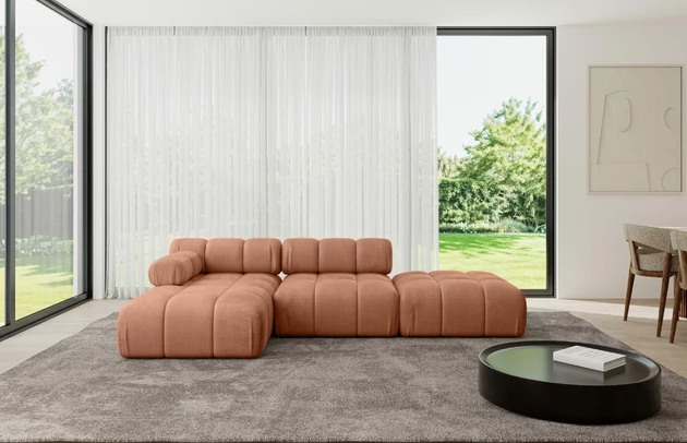 Bezug: Samt, Farbe: Apricot - Monolith 61, Stellvariante: Ottomane Links, Stoffbeschreibung: MONOLITH: Wasserabweisender und leicht zu reinigender Möbelstoff, scheuerfest (100.000 Martindale-Zyklen) lichtecht (5) und pillingarm (4-5), aus 100 % PES, Gewicht 330 g/m2 ±5 %, Materialzusammensetzung: 100% Polyseter, Pilling Resistenz: 4, Abriebfestigkeit: 5, Scheuerbeständigkeit: 100000 Martindale-Zyklen, Zimmer: Wohnzimmer, Tiefe: 160 cm, Breite: 285 cm, Höhe: 70 cm, Anzahl der Sitzflächen: 5, Sitzfüllung: Wellenfeder, Art der Rückenkissen: Rückenlehne - feste, Annzahl der Sitzkissen: 3, Breite der Ottomane: 95 cm, Tiefe der Ottomane: 160 cm, Tiefe der Sitzfläche: 65 cm, Sitzhöhe: 40 cm, Schlaffunktion: Ohne Schlaffunktion - 1