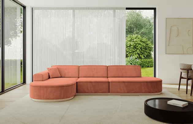 Bezug: Samt, Farbe: Apricot - Dream Velvet 202.07, Stellvariante: Ottomane Links, Stoffbeschreibung: Polsterstoff Dream Velvet: Wasserabweisender und leicht zu reinigender Möbelstoff, scheuerfest (30.000 Martindale-Zyklen) lichtecht (6) und pillingarm (4-5), aus 100 % PES, Gewicht 360 g/m2 ±5 %, Materialzusammensetzung: 100% Polyseter, Pilling Resistenz: 4-5, Abriebfestigkeit: 5, Scheuerbeständigkeit: 30000 Martindale-Zyklen, Ausstattung: Kissen, Zimmer: Wohnzimmer, Tiefe: 171 cm, Breite: 328 cm, Höhe: 83 cm, Anzahl der Sitzflächen: 4, Sitzfüllung: Wellenfeder + HR35 und T30-Schaum, Art der Rückenkissen: Rückenlehne - feste, Annzahl der Sitzkissen: 3, Anzahl der Zierkissen: 1, Breite der Armlehnen: 20 cm, Höhe der Armlehnen: 58 cm, Breite der Ottomane: 109 cm, Tiefe der Ottomane: 151 cm, Tiefe der Sitzfläche: 62 cm, Sitzhöhe: 47 cm, Schlaffunktion: Ohne Schlaffunktion - 1