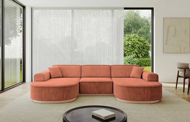 Bezug: Samt, Farbe: Apricot - Dream Velvet 202.07, Stellvariante: U-Form, Stoffbeschreibung: Polsterstoff Dream Velvet: Wasserabweisender und leicht zu reinigender Möbelstoff, scheuerfest (30.000 Martindale-Zyklen) lichtecht (6) und pillingarm (4-5), aus 100 % PES, Gewicht 360 g/m2 ±5 %, Materialzusammensetzung: 100% Polyseter, Pilling Resistenz: 4-5, Abriebfestigkeit: 5, Scheuerbeständigkeit: 30000 Martindale-Zyklen, Ausstattung: Kissen, Zimmer: Wohnzimmer, Tiefe: 171 cm, Breite: 303 cm, Höhe: 83 cm, Anzahl der Sitzflächen: 4, Sitzfüllung: Wellenfeder + HR35 und T30-Schaum, Art der Rückenkissen: Rückenlehne - feste, Annzahl der Sitzkissen: 3, Anzahl der Zierkissen: 2, Breite der Armlehnen: 20 cm, Höhe der Armlehnen: 58 cm, Breite der Ottomane: 109 cm, Tiefe der Ottomane: 151 cm, Tiefe der Sitzfläche: 62 cm, Sitzhöhe: 47 cm, Schlaffunktion: Ohne Schlaffunktion - 1