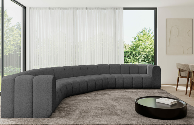 Bezug: Bouclé, Farbe: Grau - Quelle 92, Stellvariante: U-Form, Stoffbeschreibung: Polsterstoff Quelle: hochwertiger Bouclé Stoff, strapazierfähig, atmungsaktiv und pflegeleicht. (80.000 Martindale-Zyklen) 100 % PES, pillingarm(4-5), Gewicht 315 g/m² ±5 %, Materialzusammensetzung: 100% Polyseter, Pilling Resistenz: 5, Abriebfestigkeit: 5, Scheuerbeständigkeit: 80000 Martindale-Zyklen, Zimmer: Wohnzimmer, Tiefe: 373 cm, Breite: 373 cm, Höhe: 70 cm, Anzahl der Sitzflächen: 7, Sitzfüllung: Wellenfeder, Art der Rückenkissen: Rückenlehne - feste, Tiefe der Sitzfläche: 62 cm, Sitzhöhe: 40 cm, Schlaffunktion: Ohne Schlaffunktion - 1