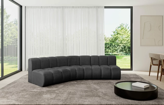 Bezug: Samt, Farbe: Schwarz - Monolith 95, Stellvariante: Abgerundete Ecke, Stoffbeschreibung: MONOLITH: Wasserabweisender und leicht zu reinigender Möbelstoff, scheuerfest (100.000 Martindale-Zyklen) lichtecht (5) und pillingarm (4-5), aus 100 % PES, Gewicht 330 g/m2 ±5 %, Materialzusammensetzung: 100% Polyseter, Pilling Resistenz: 4, Abriebfestigkeit: 5, Scheuerbeständigkeit: 100000 Martindale-Zyklen, Zimmer: Wohnzimmer, Tiefe: 174 cm, Breite: 290 cm, Höhe: 70 cm, Anzahl der Sitzflächen: 5, Sitzfüllung: Wellenfeder, Art der Rückenkissen: Rückenlehne - feste, Tiefe der Sitzfläche: 62 cm, Sitzhöhe: 40 cm, Schlaffunktion: Ohne Schlaffunktion - 1