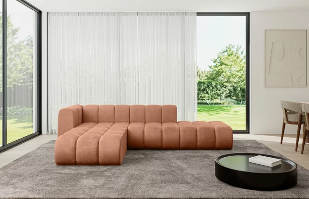 Bezug: Samt, Farbe: Apricot - Monolith 61, Stellvariante: Ottomane Links, Stoffbeschreibung: MONOLITH: Wasserabweisender und leicht zu reinigender Möbelstoff, scheuerfest (100.000 Martindale-Zyklen) lichtecht (5) und pillingarm (4-5), aus 100 % PES, Gewicht 330 g/m2 ±5 %, Materialzusammensetzung: 100% Polyseter, Pilling Resistenz: 4, Abriebfestigkeit: 5, Scheuerbeständigkeit: 100000 Martindale-Zyklen, Zimmer: Wohnzimmer, Tiefe: 177 cm, Breite: 296 cm, Höhe: 70 cm, Anzahl der Sitzflächen: 5, Sitzfüllung: Wellenfeder, Art der Rückenkissen: Rückenlehne - feste, Breite der Ottomane: 87 cm, Tiefe der Ottomane: 90 cm, Tiefe der Sitzfläche: 62 cm, Sitzhöhe: 40 cm, Schlaffunktion: Ohne Schlaffunktion - 1