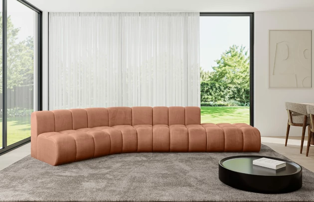 Bezug: Samt, Farbe: Apricot - Monolith 61, Stellvariante: Abgerundete Ecke, Stoffbeschreibung: MONOLITH: Wasserabweisender und leicht zu reinigender Möbelstoff, scheuerfest (100.000 Martindale-Zyklen) lichtecht (5) und pillingarm (4-5), aus 100 % PES, Gewicht 330 g/m2 ±5 %, Materialzusammensetzung: 100% Polyseter, Pilling Resistenz: 4, Abriebfestigkeit: 5, Scheuerbeständigkeit: 100000 Martindale-Zyklen, Zimmer: Wohnzimmer, Tiefe: 174 cm, Breite: 380 cm, Höhe: 70 cm, Anzahl der Sitzflächen: 5, Sitzfüllung: Wellenfeder, Art der Rückenkissen: Rückenlehne - feste, Tiefe der Sitzfläche: 62 cm, Sitzhöhe: 40 cm, Schlaffunktion: Ohne Schlaffunktion - 1