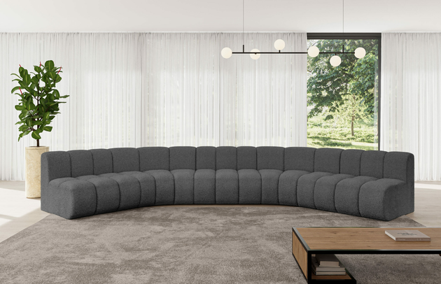 Bezug: Bouclé, Farbe: Grau - Quelle 92, Stellvariante: U-Form, Stoffbeschreibung: Polsterstoff Quelle: hochwertiger Bouclé Stoff, strapazierfähig, atmungsaktiv und pflegeleicht. (80.000 Martindale-Zyklen) 100 % PES, pillingarm(4-5), Gewicht 315 g/m² ±5 %, Materialzusammensetzung: 100% Polyseter, Pilling Resistenz: 5, Abriebfestigkeit: 5, Scheuerbeständigkeit: 80000 Martindale-Zyklen, Zimmer: Wohnzimmer, Tiefe: 174 cm, Breite: 490 cm, Höhe: 70 cm, Anzahl der Sitzflächen: 7, Sitzfüllung: Wellenfeder, Art der Rückenkissen: Rückenlehne - feste, Tiefe der Sitzfläche: 62 cm, Sitzhöhe: 40 cm, Schlaffunktion: Ohne Schlaffunktion - 1