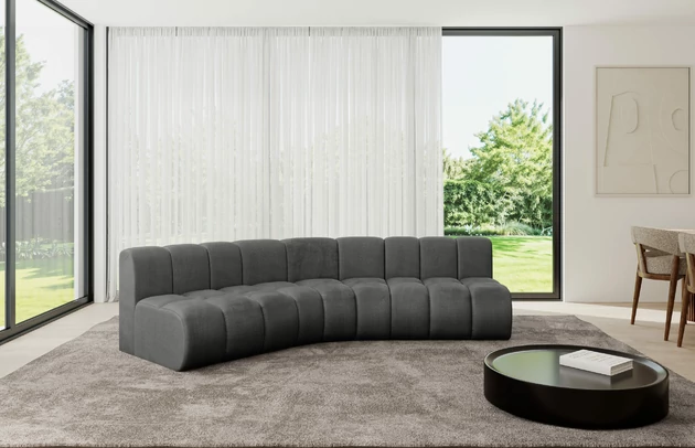 Bezug: Samt, Farbe: Dunkelgrau - Monolith 92, Stellvariante: Abgerundete Ecke, Stoffbeschreibung: MONOLITH: Wasserabweisender und leicht zu reinigender Möbelstoff, scheuerfest (100.000 Martindale-Zyklen) lichtecht (5) und pillingarm (4-5), aus 100 % PES, Gewicht 330 g/m2 ±5 %, Materialzusammensetzung: 100% Polyseter, Pilling Resistenz: 4, Abriebfestigkeit: 5, Scheuerbeständigkeit: 100000 Martindale-Zyklen, Zimmer: Wohnzimmer, Tiefe: 174 cm, Breite: 290 cm, Höhe: 70 cm, Anzahl der Sitzflächen: 5, Sitzfüllung: Wellenfeder, Art der Rückenkissen: Rückenlehne - feste, Tiefe der Sitzfläche: 62 cm, Sitzhöhe: 40 cm, Schlaffunktion: Ohne Schlaffunktion - 1