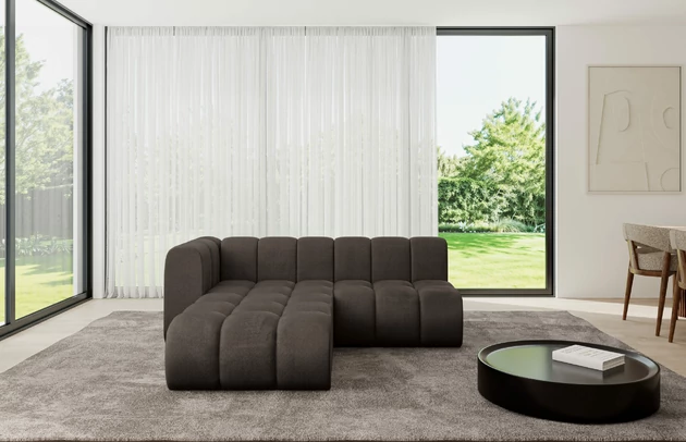 Bezug: Samt, Farbe: Braun - Monolith 15, Stellvariante: Ottomane Links, Stoffbeschreibung: MONOLITH: Wasserabweisender und leicht zu reinigender Möbelstoff, scheuerfest (100.000 Martindale-Zyklen) lichtecht (5) und pillingarm (4-5), aus 100 % PES, Gewicht 330 g/m2 ±5 %, Materialzusammensetzung: 100% Polyseter, Pilling Resistenz: 4, Abriebfestigkeit: 5, Scheuerbeständigkeit: 100000 Martindale-Zyklen, Zimmer: Wohnzimmer, Tiefe: 177 cm, Breite: 205 cm, Höhe: 70 cm, Anzahl der Sitzflächen: 4, Sitzfüllung: Wellenfeder, Art der Rückenkissen: Rückenlehne - feste, Breite der Ottomane: 87 cm, Tiefe der Ottomane: 90 cm, Tiefe der Sitzfläche: 62 cm, Sitzhöhe: 40 cm, Schlaffunktion: Ohne Schlaffunktion - 1