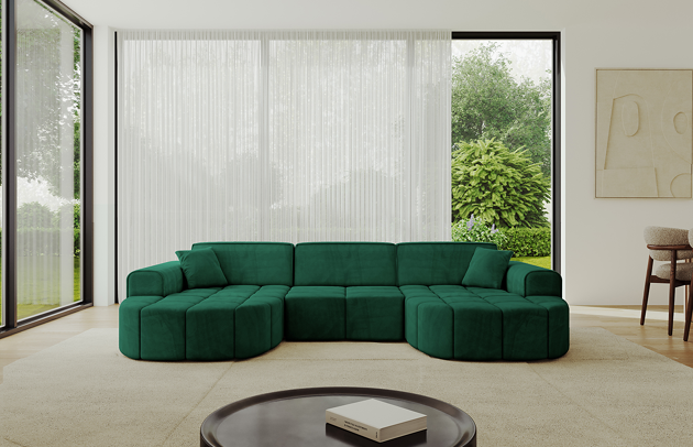 Bezug: Samt, Farbe: Dunkelgrün - Dream Velvet 202.31, Stellvariante: U-Form, Stoffbeschreibung: Polsterstoff Dream Velvet: Wasserabweisender und leicht zu reinigender Möbelstoff, scheuerfest (30.000 Martindale-Zyklen) lichtecht (6) und pillingarm (4-5), aus 100 % PES, Gewicht 360 g/m2 ±5 %, Materialzusammensetzung: 100% Polyseter, Pilling Resistenz: 4-5, Abriebfestigkeit: 5, Scheuerbeständigkeit: 30000 Martindale-Zyklen, Ausstattung: Kissen, Zimmer: Wohnzimmer, Tiefe: 173 cm, Breite: 315 cm, Höhe: 79,5 cm, Anzahl der Sitzflächen: 4, Sitzfüllung: Wellenfeder + HR35 und T30-Schaum, Art der Rückenkissen: Rückenlehne - feste, Annzahl der Sitzkissen: 3, Anzahl der Zierkissen: 2, Breite der Armlehnen: 28 cm, Höhe der Armlehnen: 58 cm, Breite der Ottomane: 115 cm, Tiefe der Ottomane: 151 cm, Tiefe der Sitzfläche: 62 cm, Sitzhöhe: 43,5 cm, Schlaffunktion: Ohne Schlaffunktion - 1